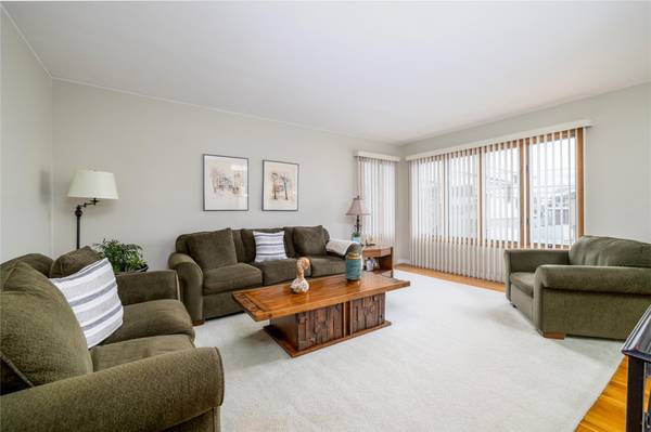 Freeport, NY 11520,465 Nassau AVE