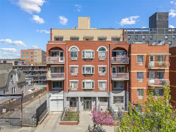 Corona, NY 11368,112-31 38 AVE #5B