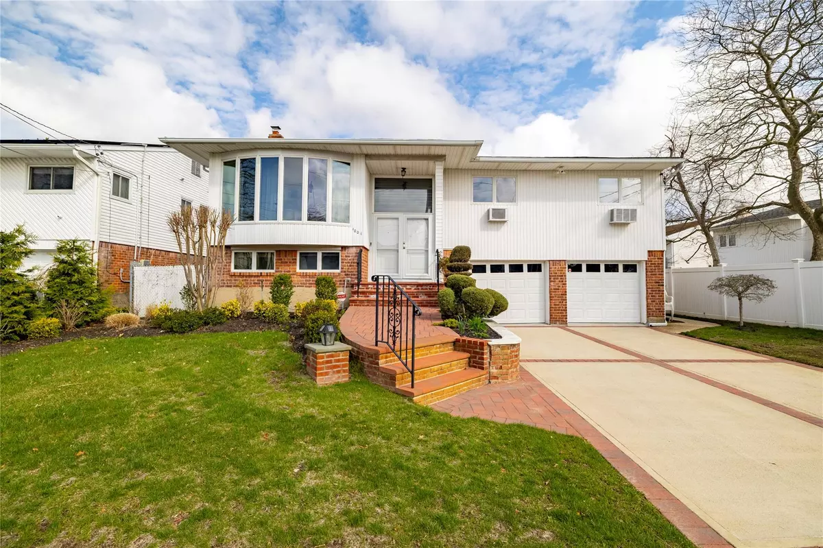 Baldwin, NY 11510,1001 Green PL