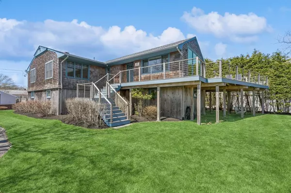 East Quogue, NY 11942,4 Bayside AVE