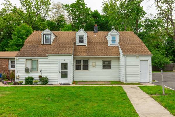 174B Mills Pond RD #B, Saint James, NY 11780
