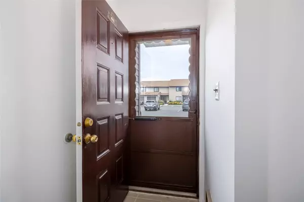 Oceanside, NY 11572,100 Daly BLVD #411