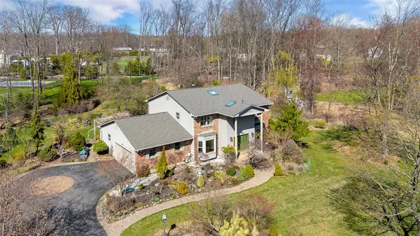 4 Baker LN, Suffern, NY 10901