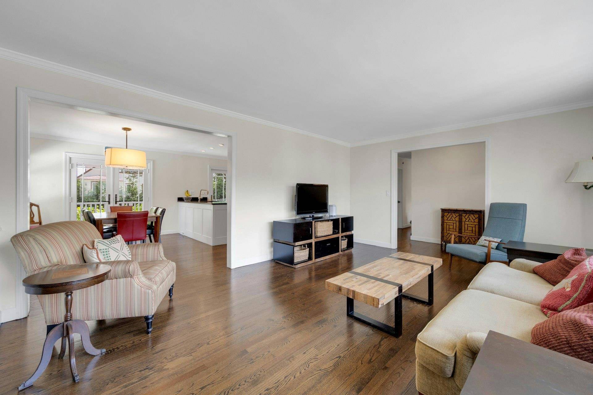 Larchmont, NY 10538,737 Forest AVE