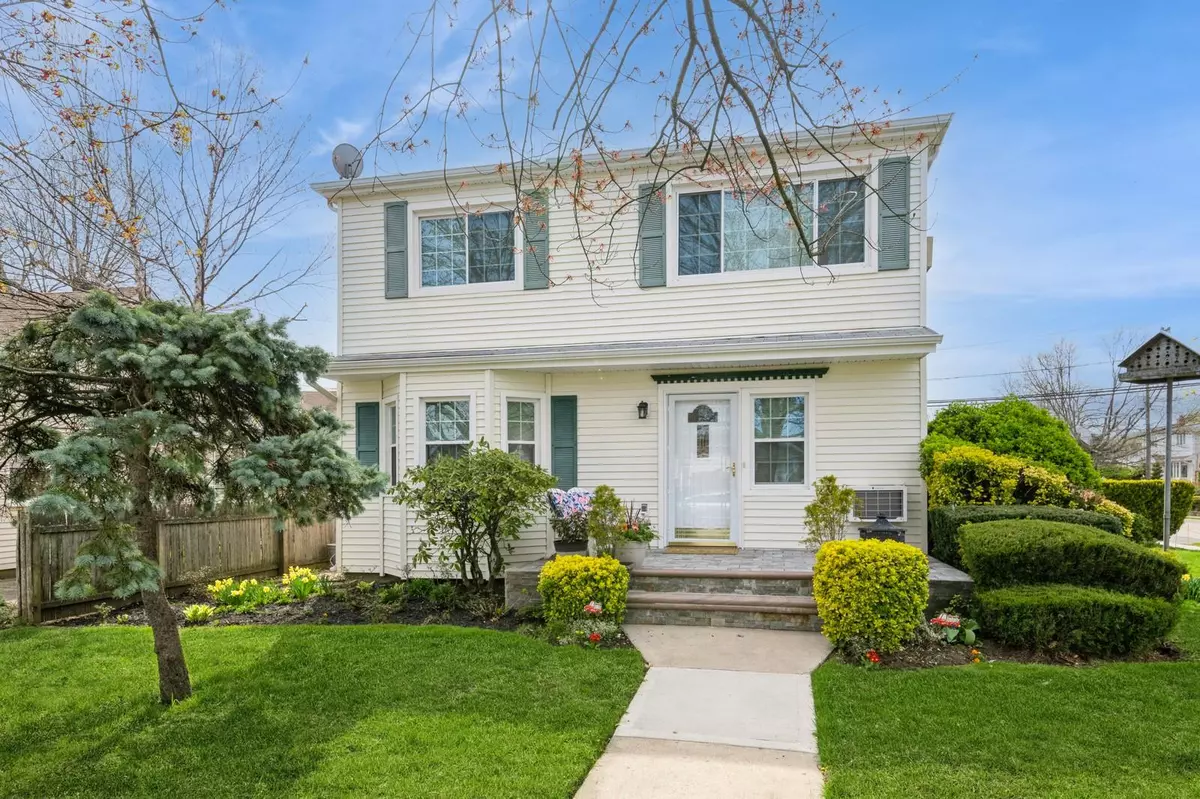 Valley Stream, NY 11581,186 Stuart RD