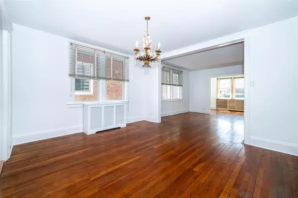 Bronx, NY 10465,3149 Country Club RD