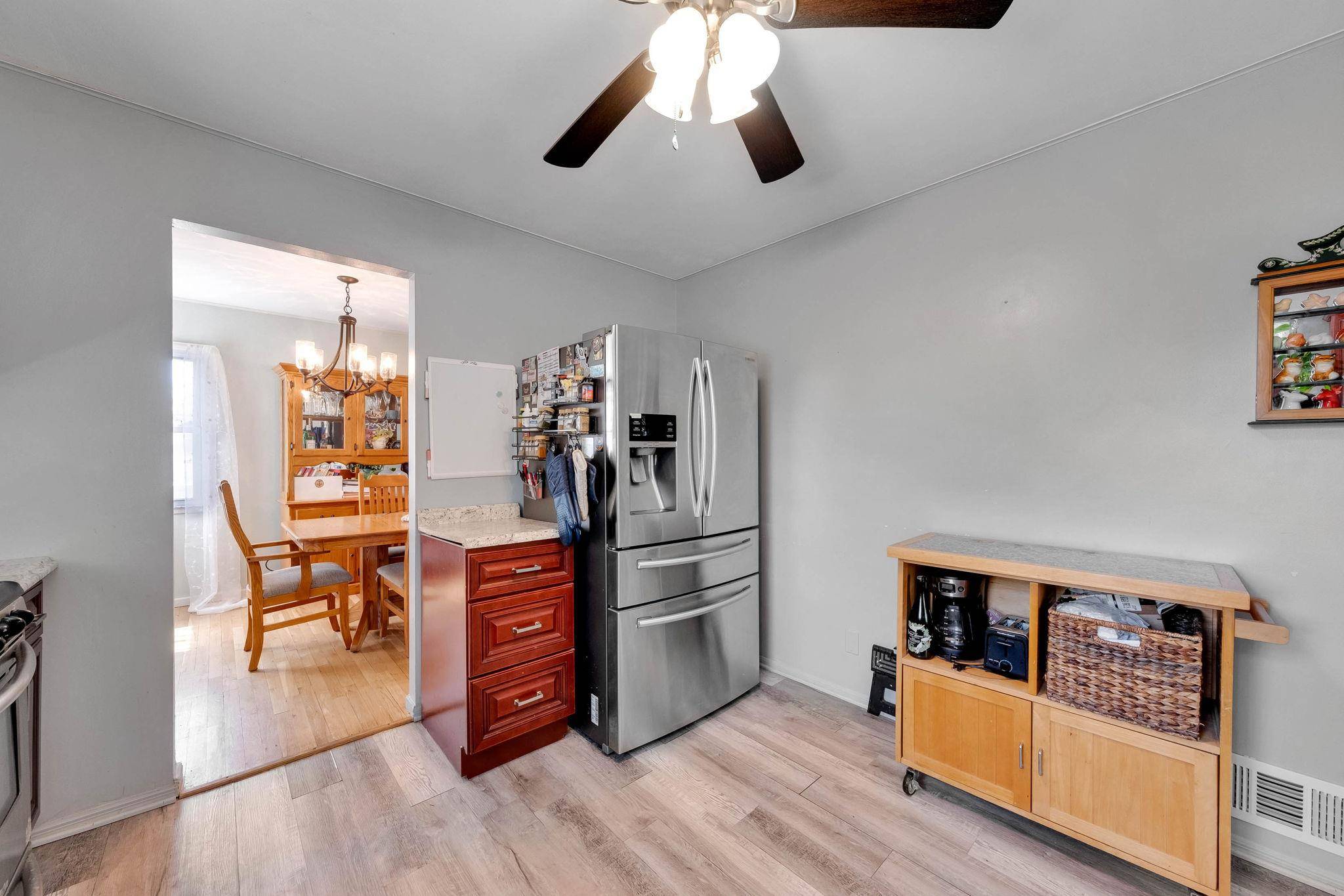 Centereach, NY 11720,7 Hedge LN