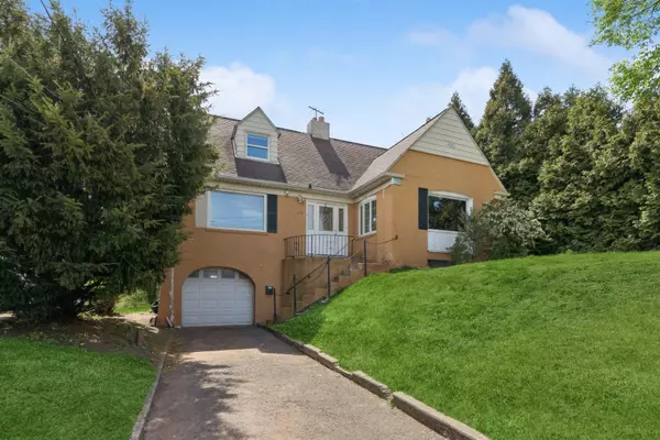 1197 Todt Hill RD, Staten Island, NY 10304