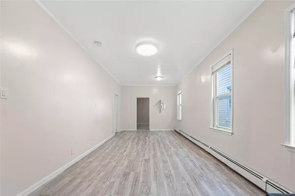 Corona, NY 11368,5809 Waldron St