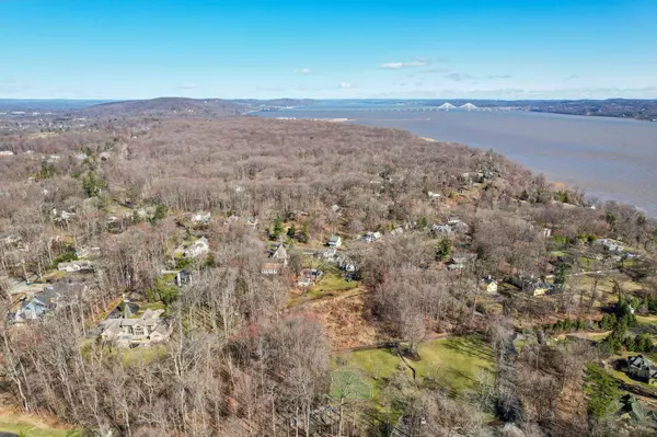 Palisades, NY 10964,28 Ludlow LN
