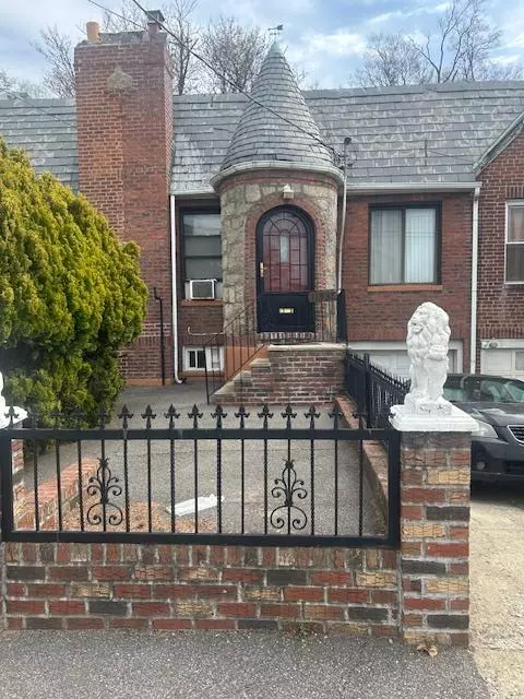 Saint Albans, NY 11434,11937 180th ST