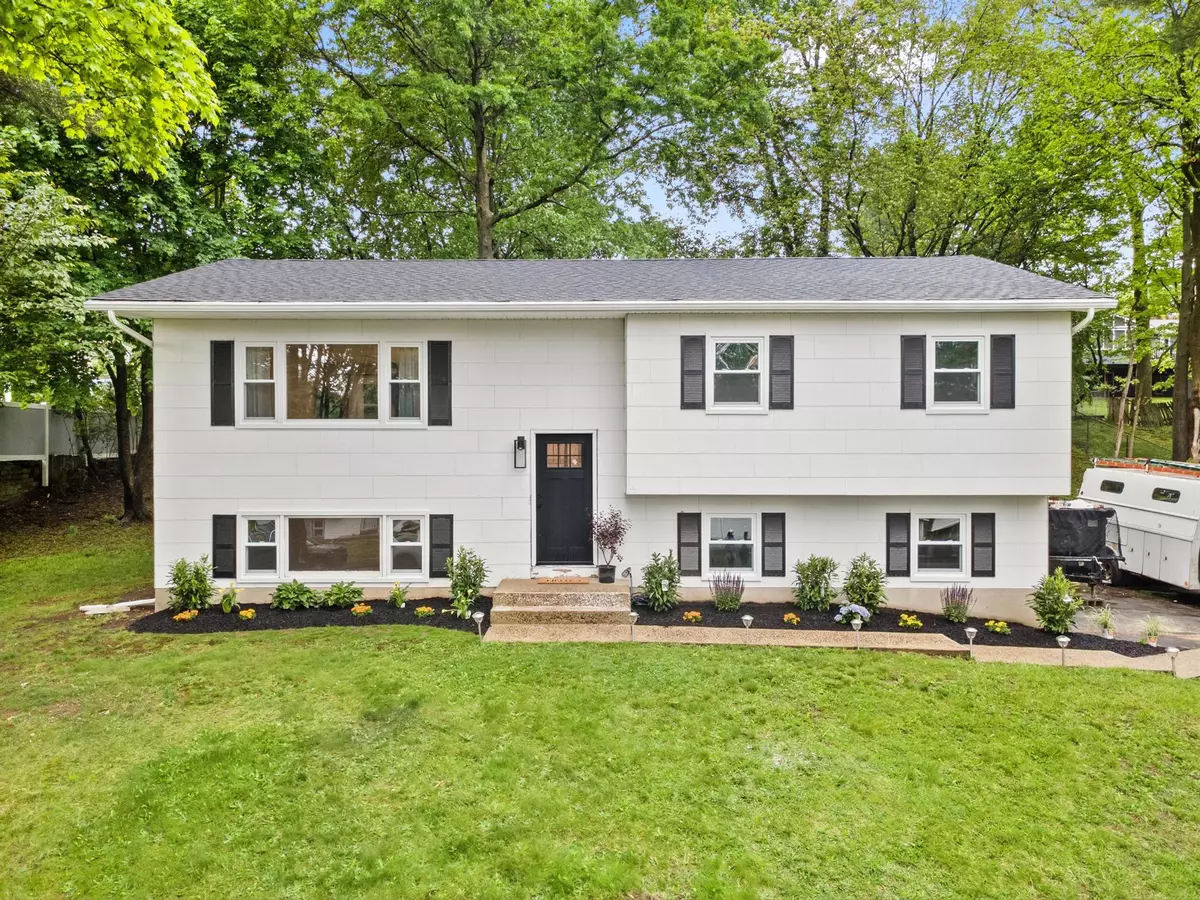 Valley Cottage, NY 10989,31 Pennsylvania AVE