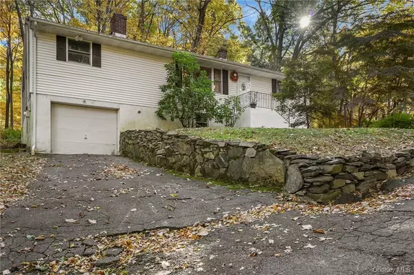 Carmel, NY 10512,22 Adams CT