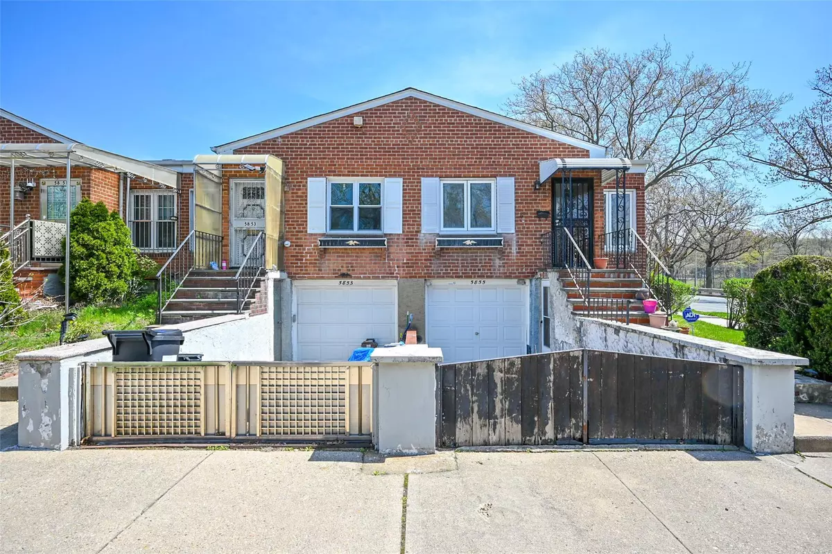 Fresh Meadows, NY 11365,58-55 197 ST