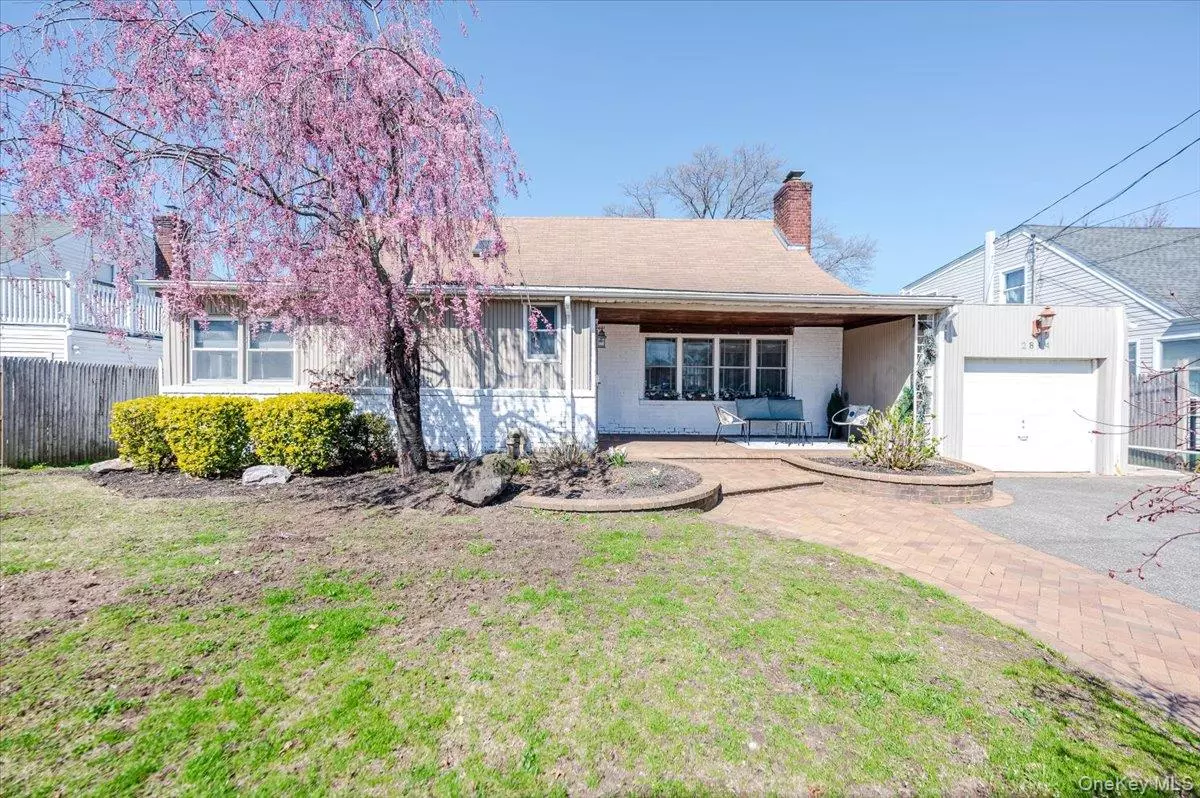 Oceanside, NY 11572,2814 River AVE