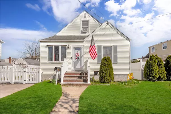 Elmont, NY 11003,35 Franklin ST