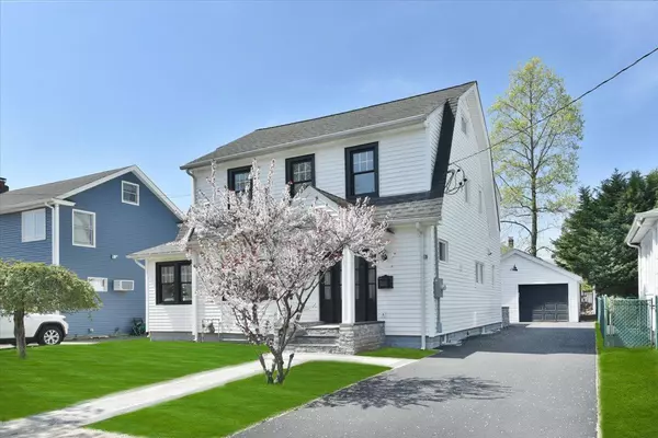 Mineola, NY 11501,149 Simonson RD