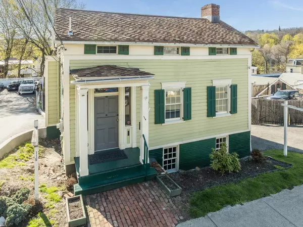 Peekskill, NY 10566,116 Washington ST