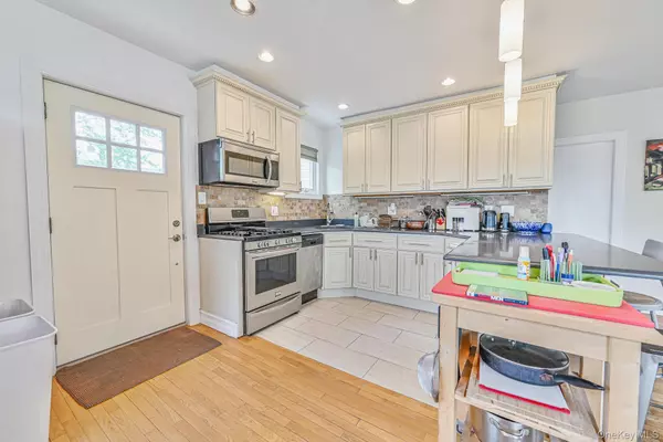 Rockaway Beach, NY 11693,351 Beach 87th ST