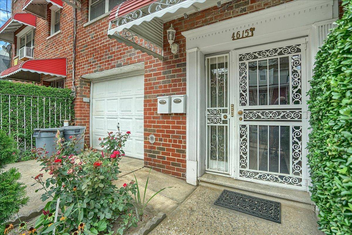 Bronx, NY 10470,4615 Bronx BLVD