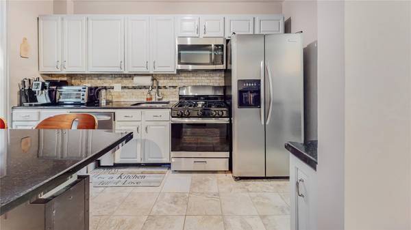 Woodside, NY 11377,55-25 31 AVE #1K