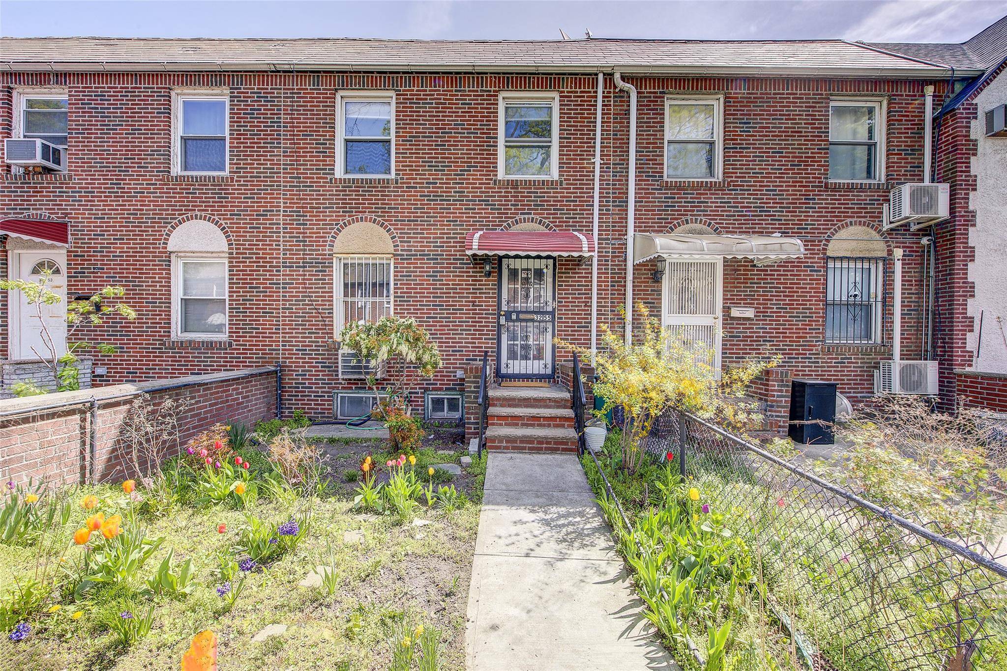 32-55 54th ST, Woodside, NY 11377