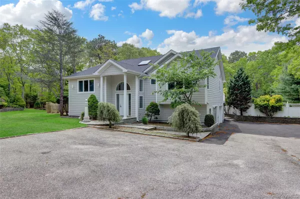 Hampton Bays, NY 11946,23 Red Creek CIR