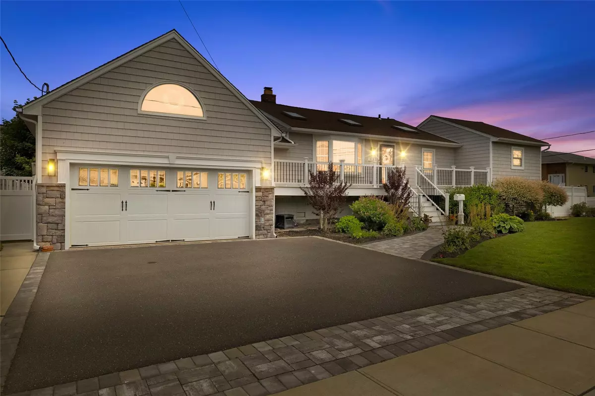 Island Park, NY 11558,333 Vanderbilt AVE