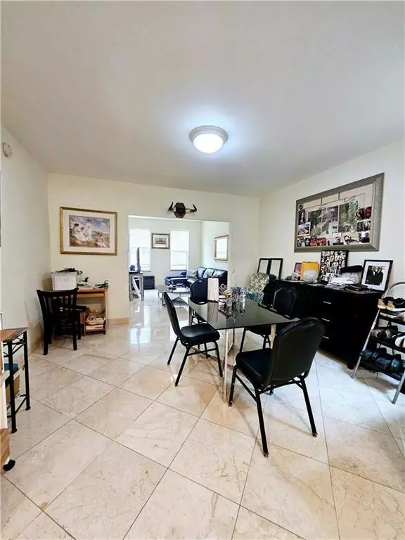 Brooklyn, NY 11223,1118 Avenue U