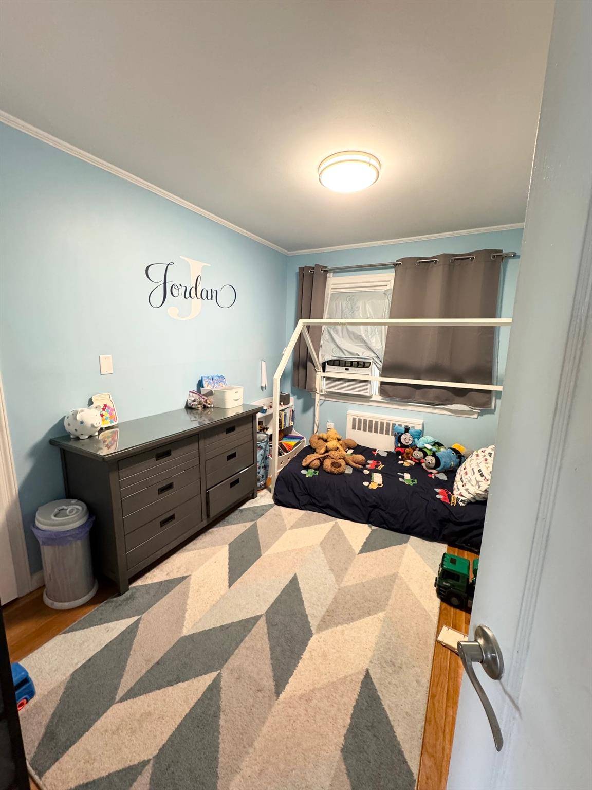 Hicksville, NY 11801,93 E End AVE