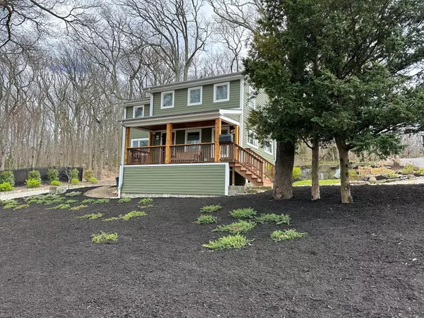 Bayville, NY 11709,7 School ST