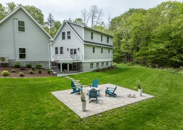 Pawling, NY 12564,16 Anderson RD