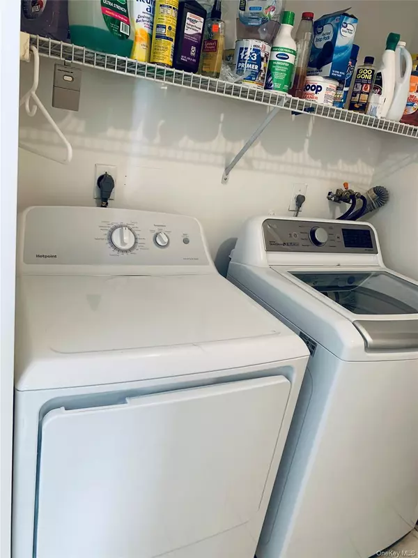 Manorville, NY 11949,72 Fox CT #72