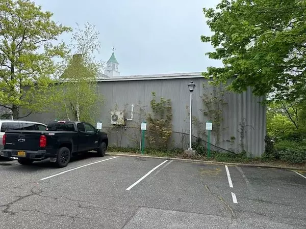 Port Jefferson Village, NY 11777,125 W Broadway