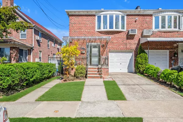 143-07 Rose AVE, Flushing, NY 11355