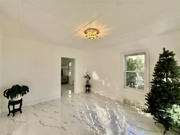 Port Jervis, NY 12771,39 Reservoir AVE