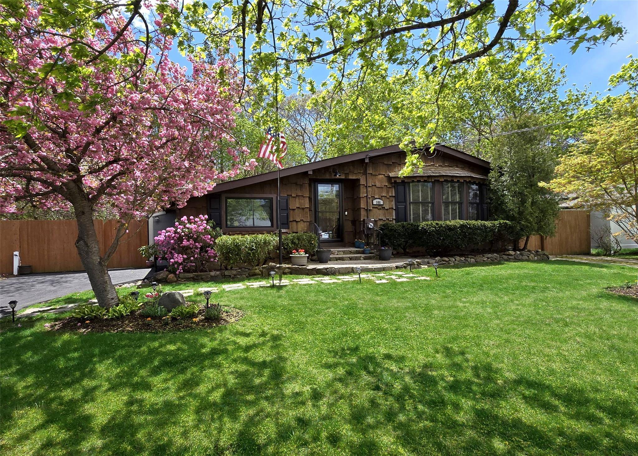 106 Alma AVE, Selden, NY 11784