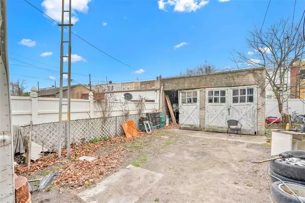Glendale, NY 11385,79-38 77th AVE