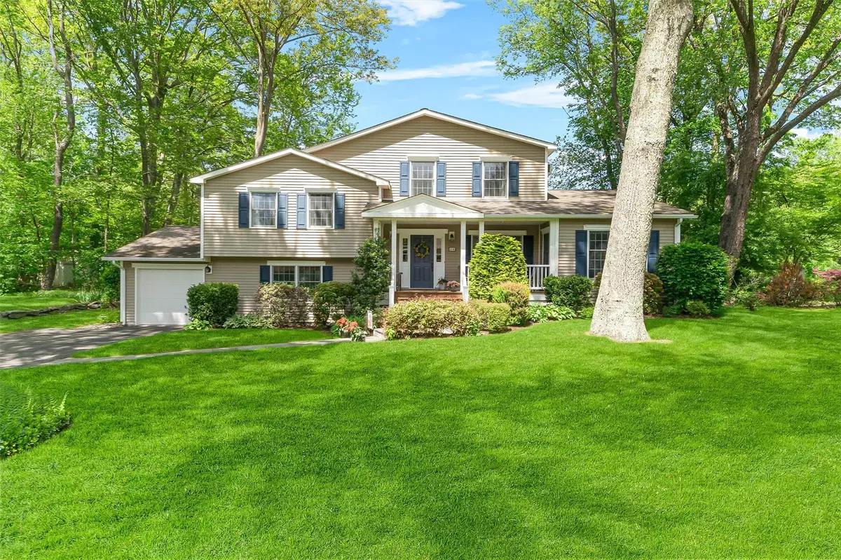 Yorktown Heights, NY 10598,28 Braddock CT