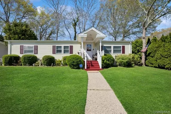 1661-364 Old Country Road Pondwood #364 RD, Riverhead, NY 11901