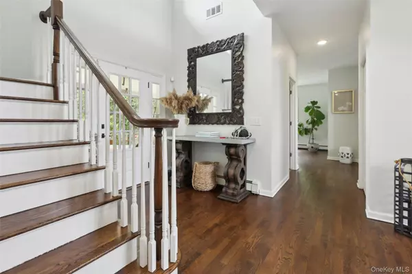 Campbell Hall, NY 10916,20 Trudy DR