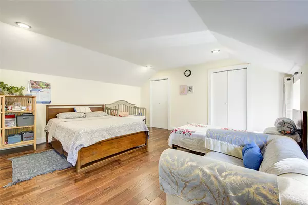 Staten Island, NY 10304,67 Brewster St