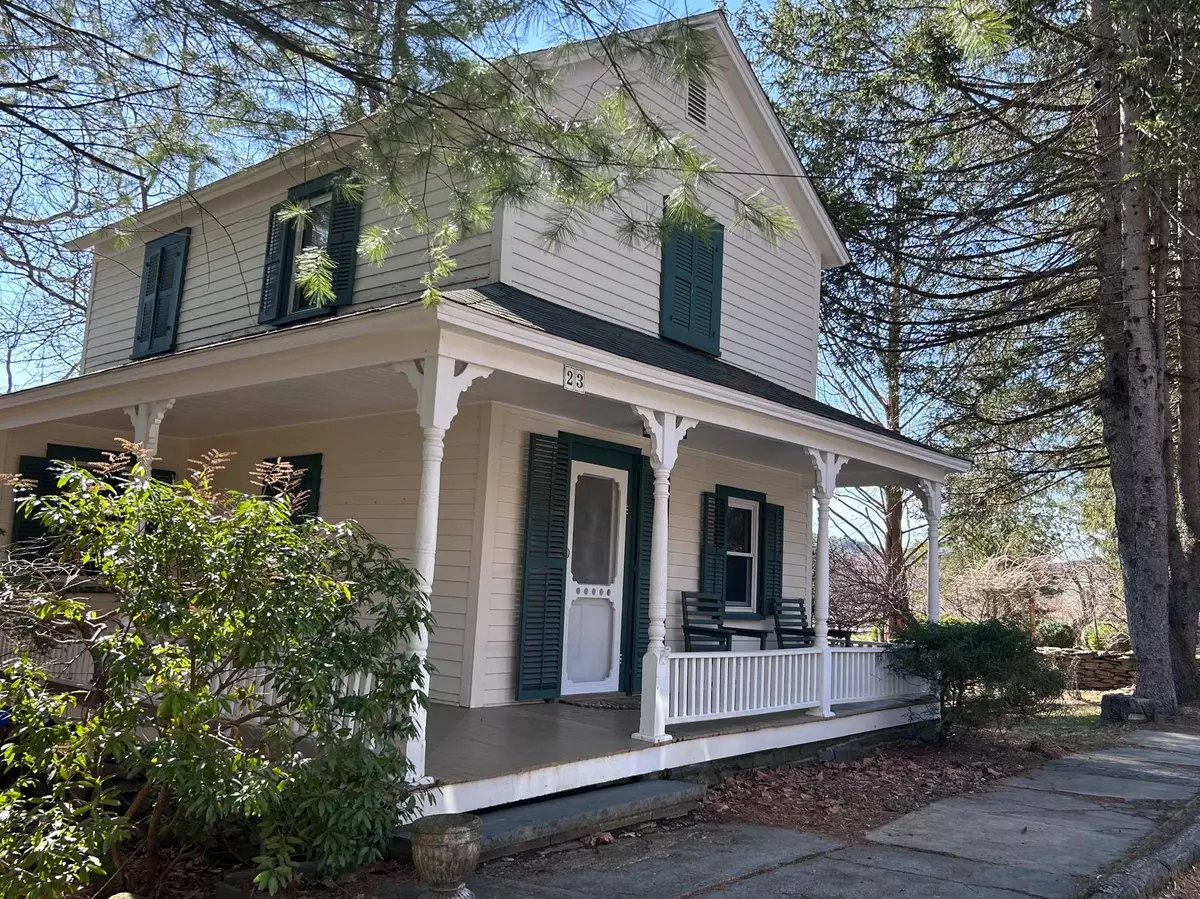 Callicoon, NY 12723,23 River RD