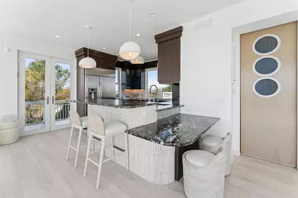Westhampton Beach, NY 11978,413B Dune