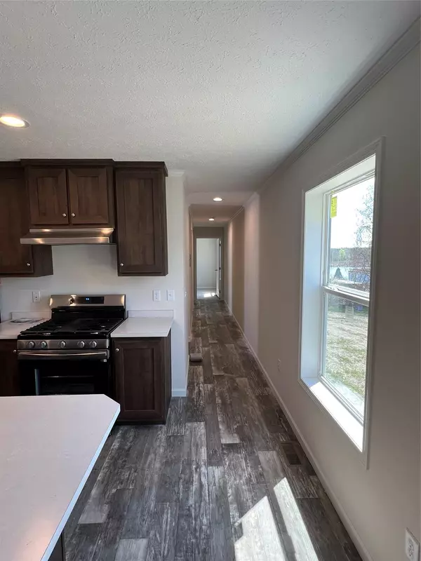 Middletown, NY 10940,985 Route 17M