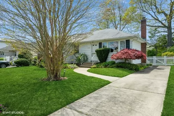 Wantagh, NY 11793,1024 Johnston AVE