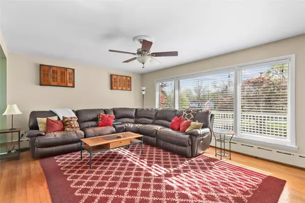 Mahopac, NY 10541,19 Russ RD