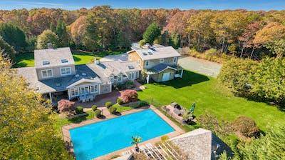 68 Quogue Riverhead RD, Quogue, NY 11959
