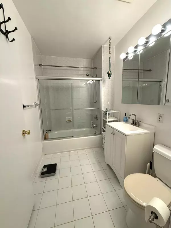 Rego Park, NY 11374,87-30 62 AVE #101