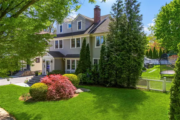 Pelham, NY 10803,106 Reed AVE
